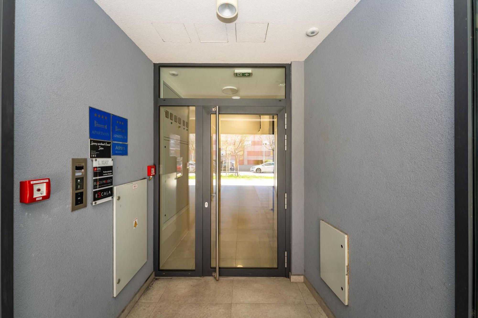 D-apartment - With Garage And Balcony Apartment *